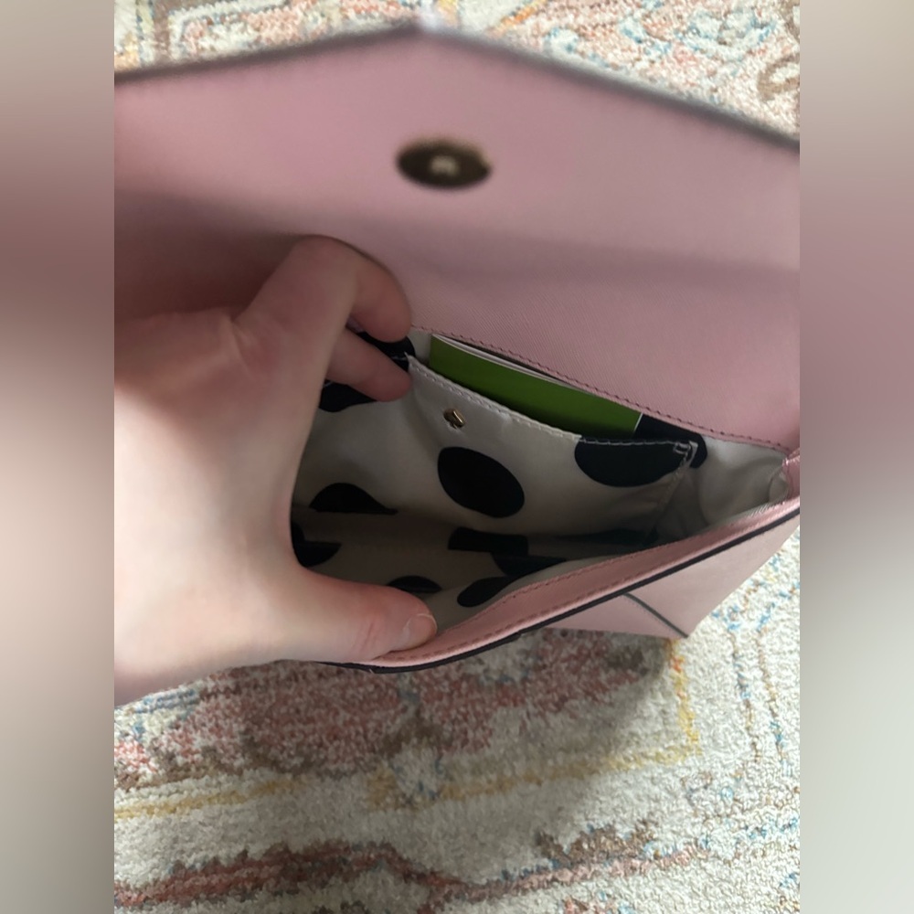 Like-New Kate Spade Envelope Crossbody Light Pink - Picture 2 of 4